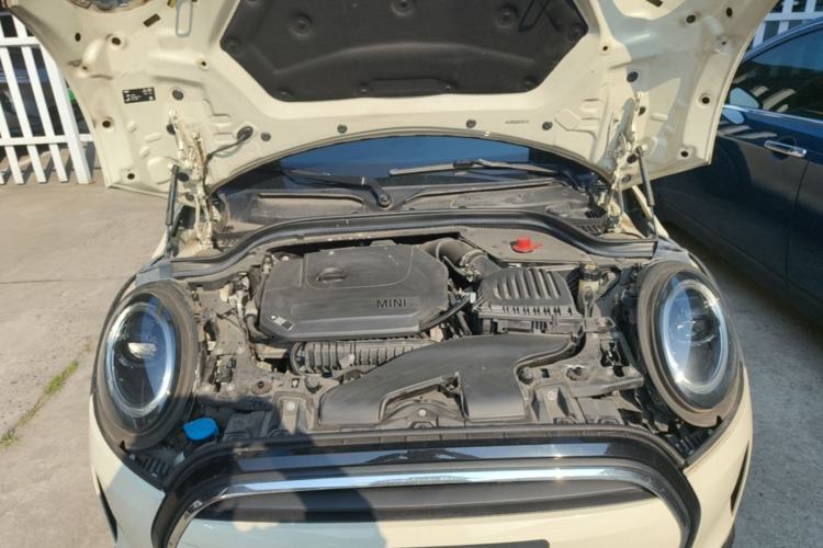 Used MINI 2023 1.5T ONE Engine Bay