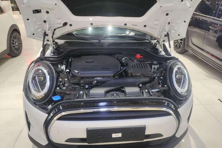 Used MINI 2023 1.5T ONE Engine Bay