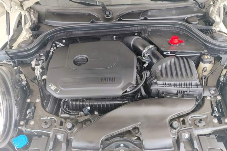 Used MINI 2023 1.5T COOPER Artist Engine Bay