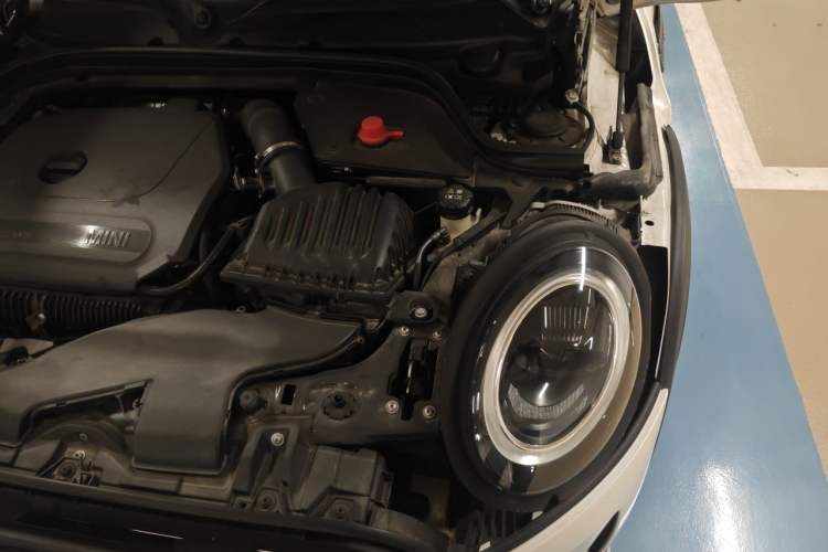 Used MINI 2023 Updated 2.0T COOPER S Artist Engine Bay Left