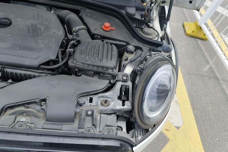 Used MINI 2023 1.5T COOPER King's Cross Special Edition Engine Bay Left