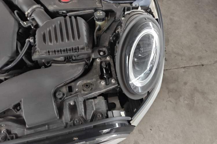 Used MINI 2023 Updated 1.5T COOPER Artist Engine Bay Left