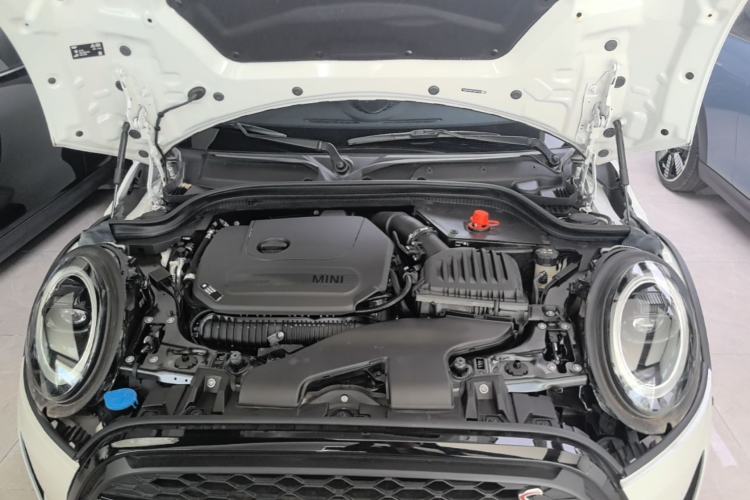 Used MINI 2023 Updated 2.0T COOPER S Artist Engine Bay
