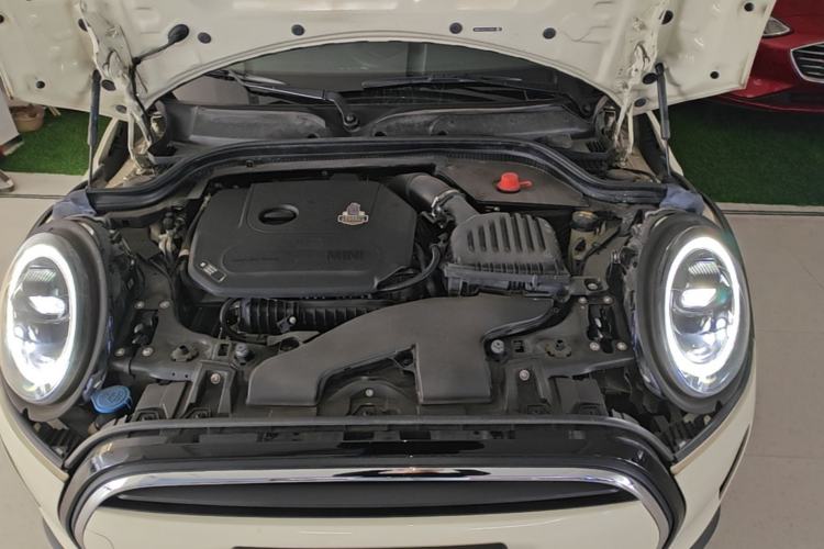 Used MINI 2023 1.5T ONE Engine Bay