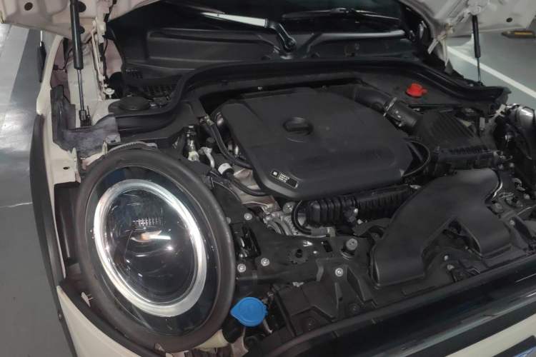 Used MINI 2023 Updated 1.5T COOPER Artist Engine Bay Right