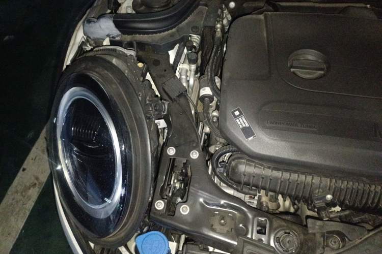 Used MINI 2023 Updated 2.0T COOPER S Artist Engine Bay Right
