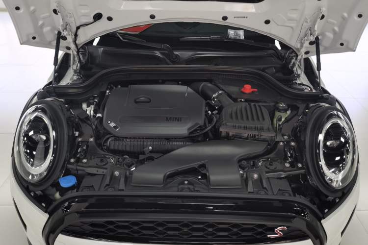 Used MINI 2023 Facelift 2.0T COOPER S Artist Five-Door Edition Engine Bay