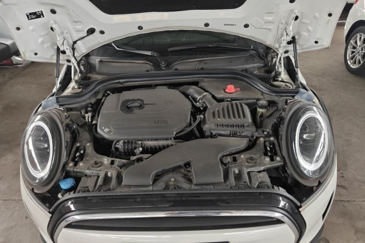 Used MINI 2023 Updated 1.5T COOPER Artist Engine Bay