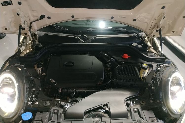 Used MINI 2023 1.5T ONE Engine Bay