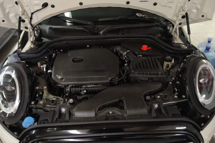 Used MINI 2023 1.5T COOPER Artist Engine Bay