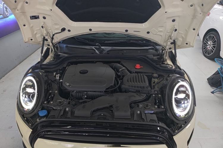 Used MINI 2023 1.5T COOPER Artist Engine Bay