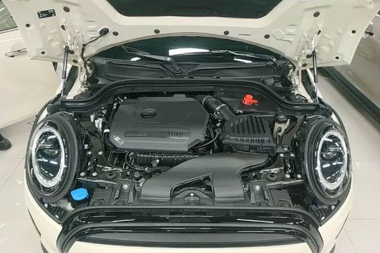 Used MINI 2023 1.5T COOPER Artist Five-Door Edition Engine Bay