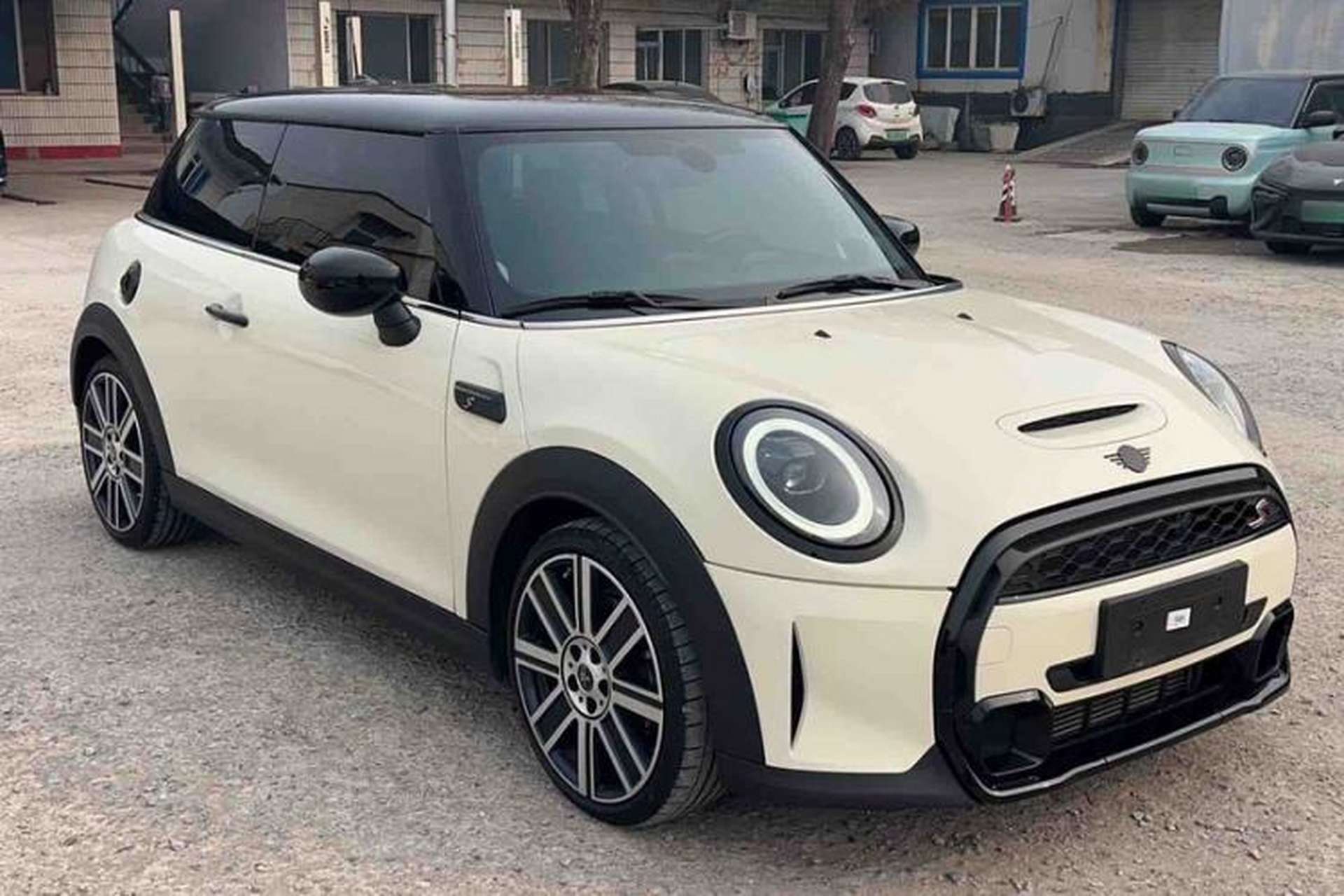 Used MINI 2023 2.0T COOPER S Artist Exterior 1