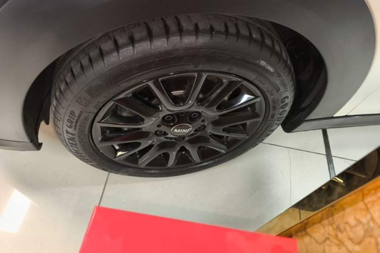 Used MINI 2023 1.5T ONE Five-Door Edition Exterior 1