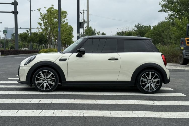 Used MINI 2023 1.5T COOPER Artist Exterior 3