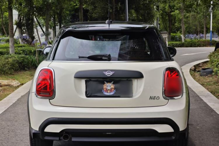 Used MINI 2023 1.5T ONE Five-Door Edition Exterior 3