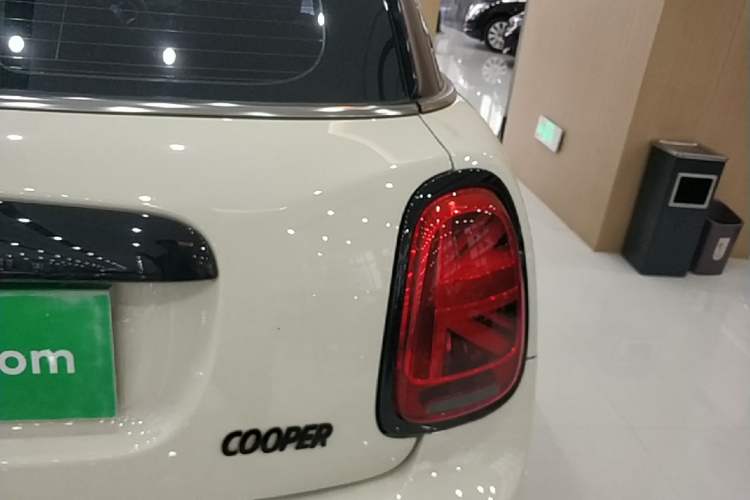 Used MINI 2023 1.5T COOPER Artist Five-Door Edition Exterior 3