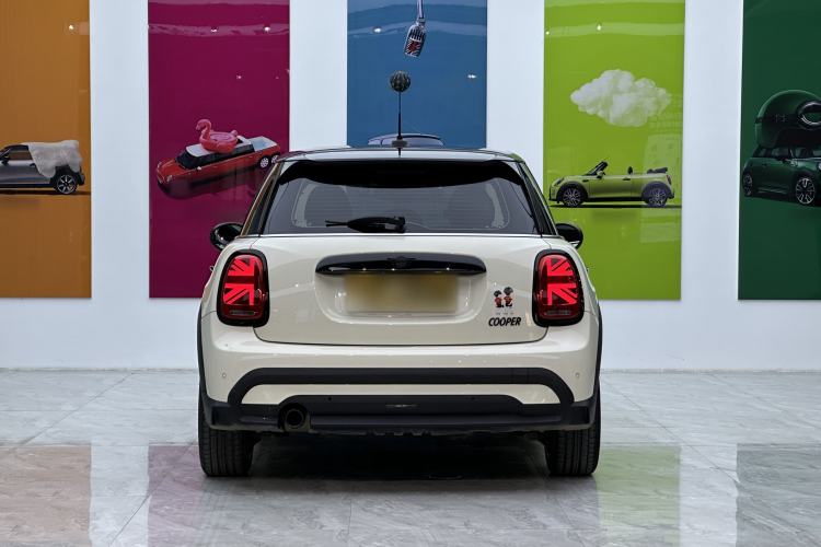 Used MINI 2023 Updated 1.5T COOPER Artist Five-Door Edition Exterior 4