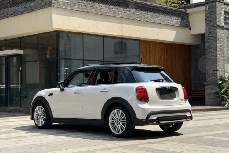 Used MINI 2023 Updated 1.5T COOPER Artist Five-Door Edition Exterior 4