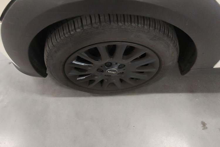Used MINI 2023 1.5T ONE Exterior 4