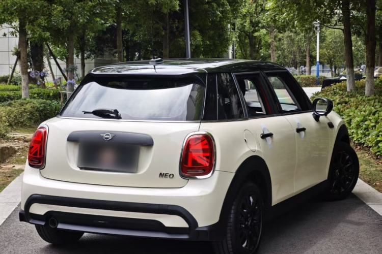Used MINI 2023 1.5T ONE Five-Door Edition Exterior 4