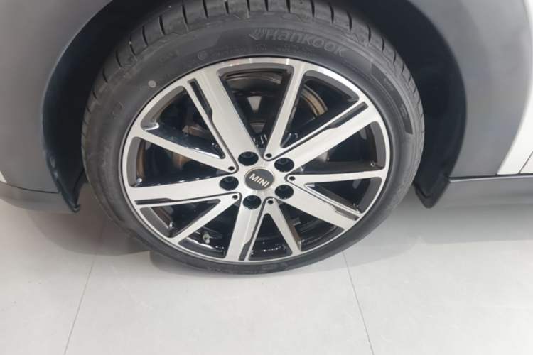 Used MINI 2023 Updated 1.5T COOPER Artist Five-Door Edition Exterior 4