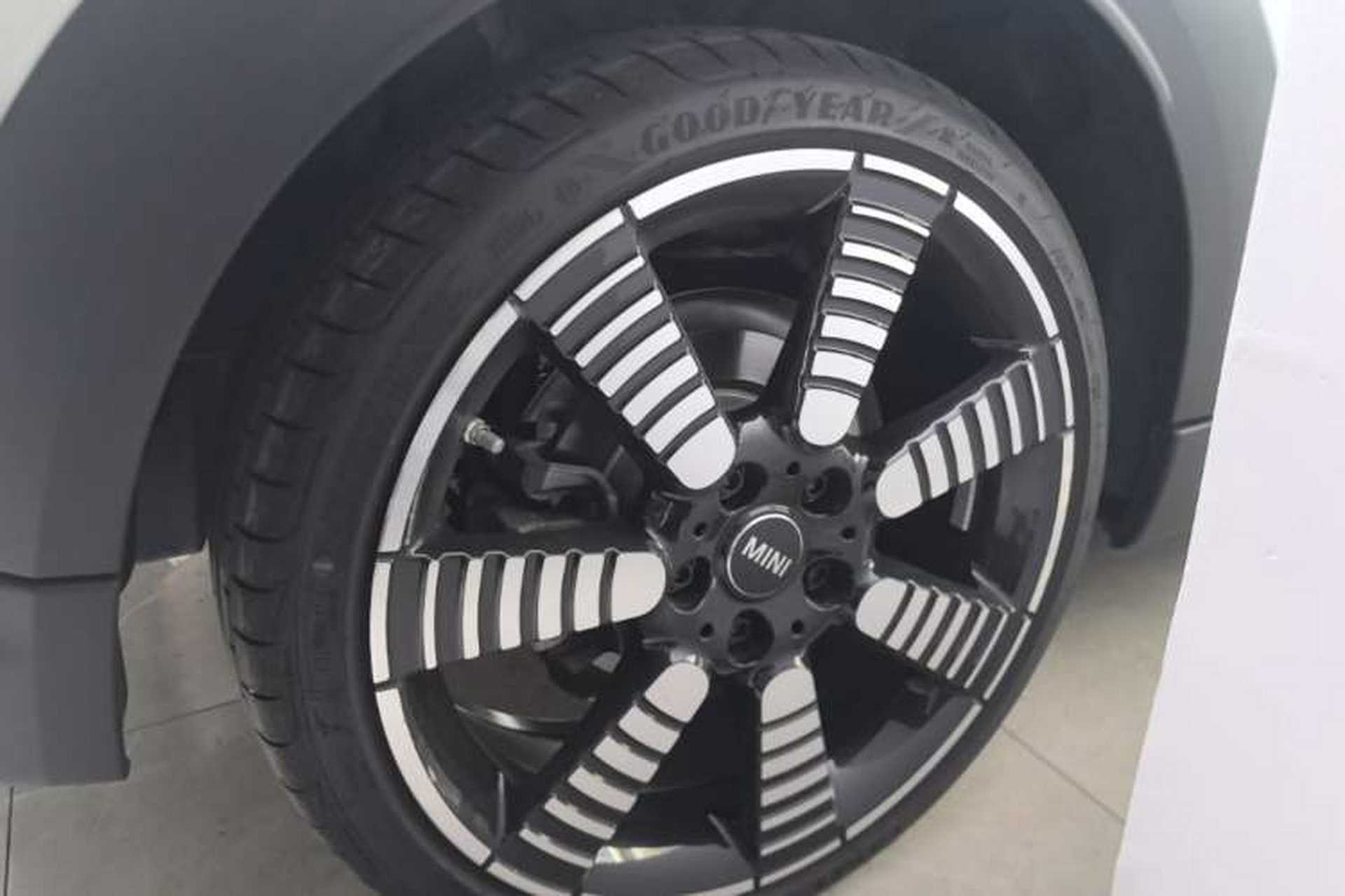 Used MINI 2023 Updated 2.0T COOPER S Artist Exterior 5