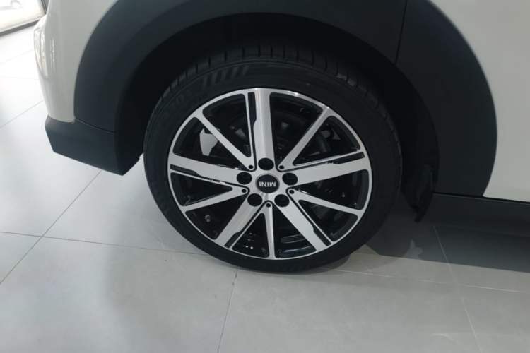 Used MINI 2023 Updated 1.5T COOPER Artist Five-Door Edition Exterior 5