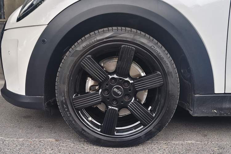 Used MINI 2023 Updated 1.5T COOPER Artist Exterior 7
