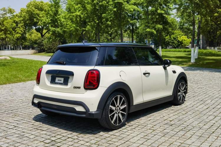Used MINI 2023 1.5T COOPER Artist Exterior 7