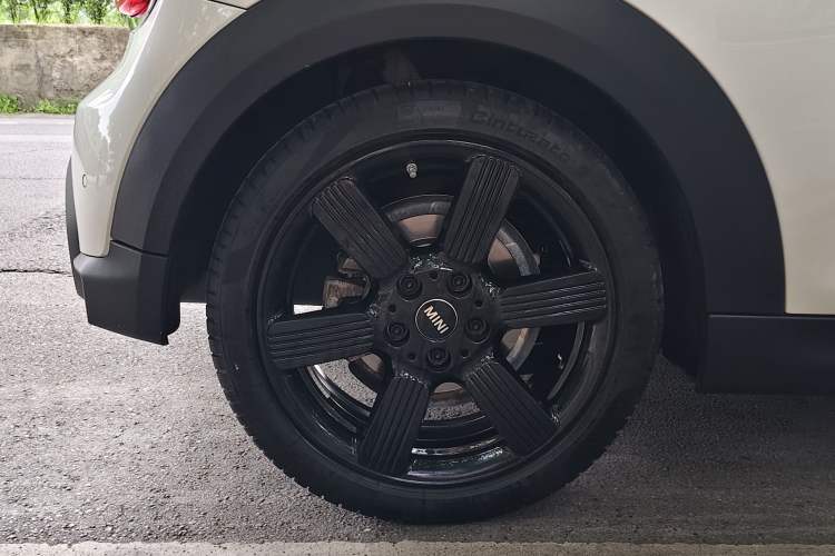 Used MINI 2023 Updated 1.5T COOPER Artist Exterior 8