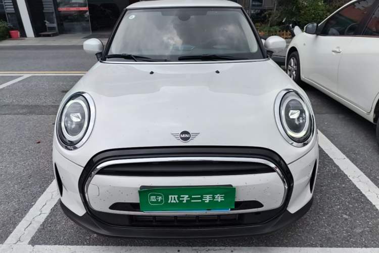 Used MINI 2023 1.5T ONE Front