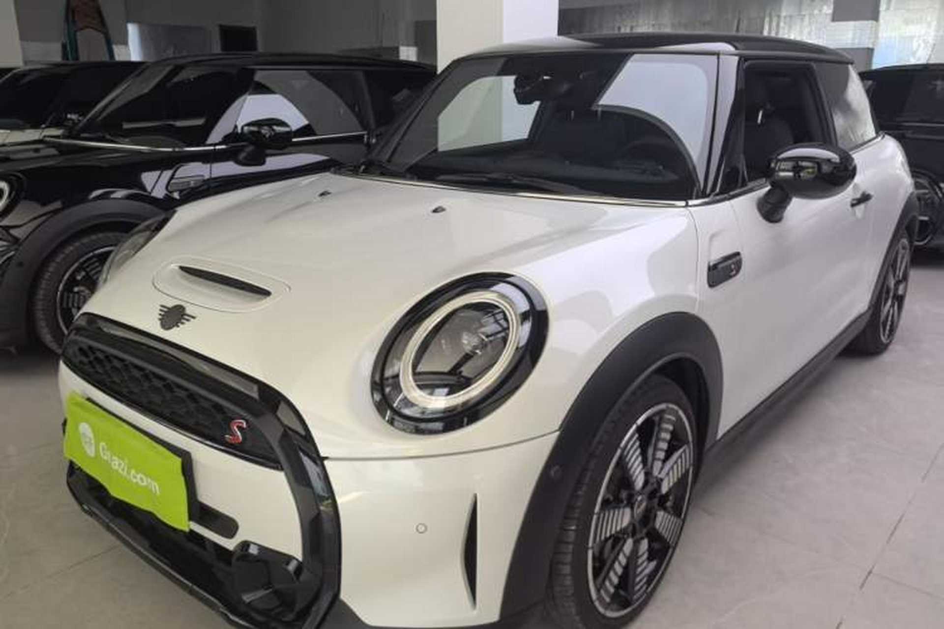 Used MINI 2023 Updated 2.0T COOPER S Artist Front Left 45 Deg