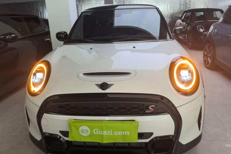 Used MINI 2023 Updated 2.0T COOPER S Artist Front