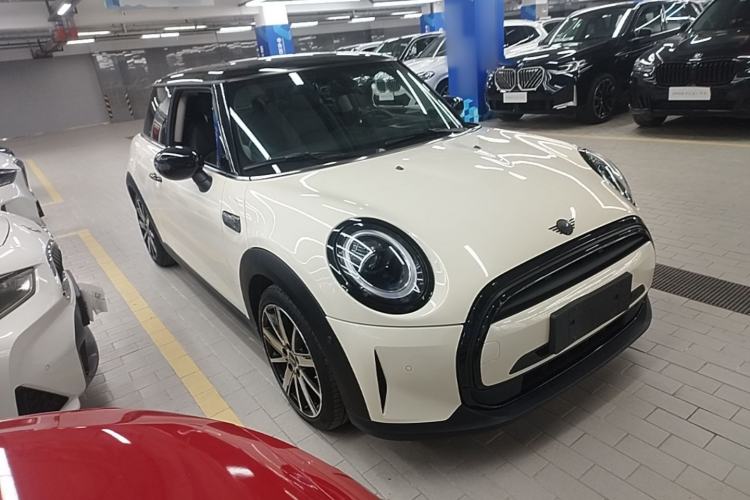 Used MINI 2023 1.5T COOPER Artist Front Right 45 Deg