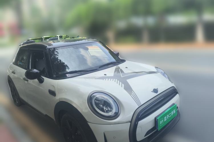 Used MINI 2023 1.5T COOPER King's Cross Special Edition Five-Door Version Front Right 45 Deg