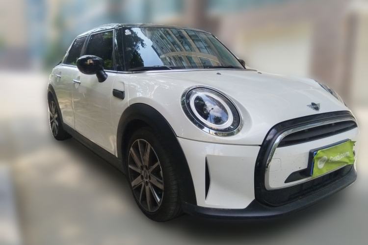 Used MINI 2023 Updated 1.5T COOPER Artist Five-Door Edition Front Right 45 Deg