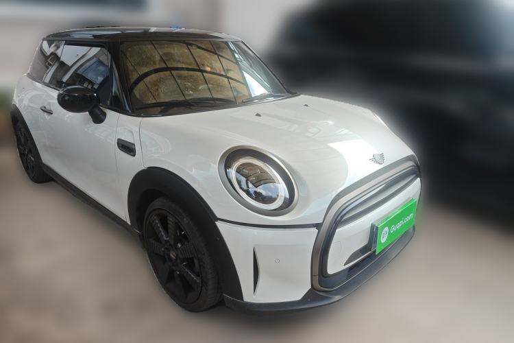 Used MINI 2023 1.5T COOPER King's Cross Special Edition Front Right 45 Deg