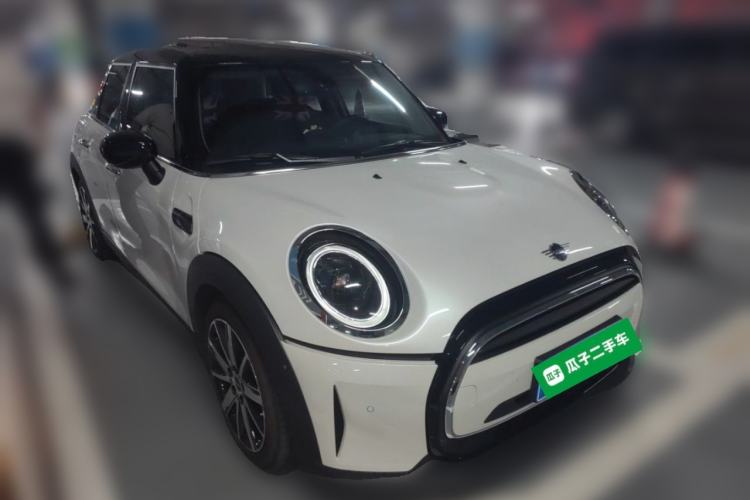 Used MINI 2023 Updated 1.5T COOPER Artist Front Right 45 Deg