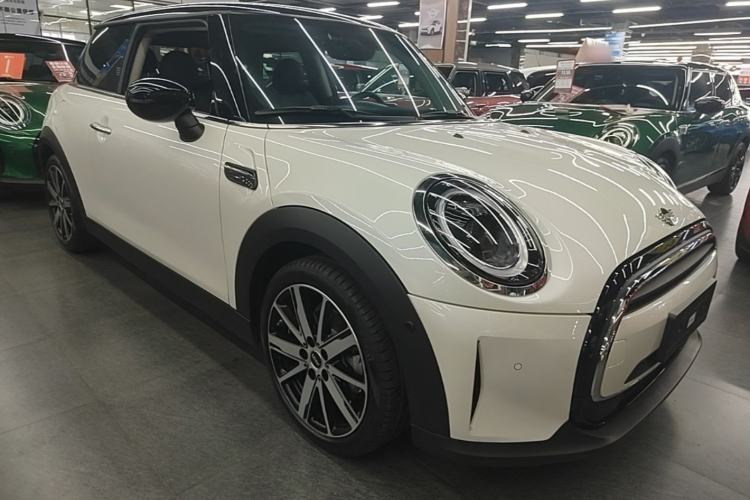 Used MINI 2023 Updated 1.5T COOPER Artist Front Right 45 Deg
