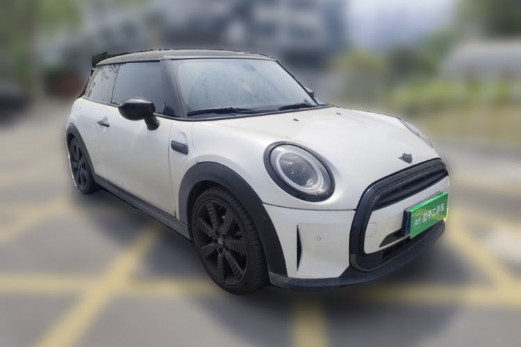 Used MINI 2023 1.5T COOPER King's Cross Special Edition Front Right 45 Deg