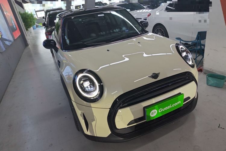 Used MINI 2023 1.5T COOPER Artist Front Right 45 Deg