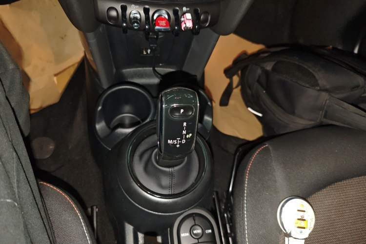 Used MINI 2023 1.5T ONE Gear Lever