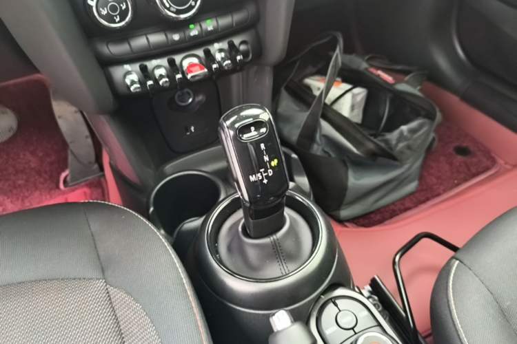 Used MINI 2023 1.5T ONE Gear Lever