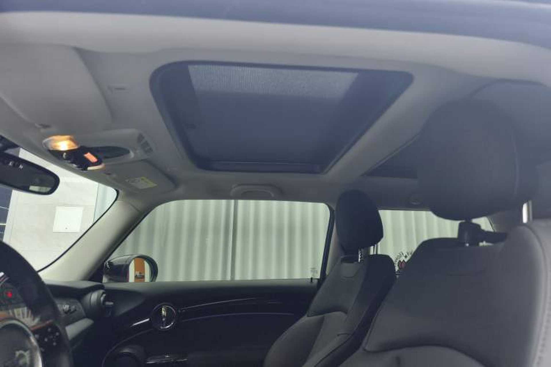 Used MINI 2023 1.5T COOPER Artist Headliner