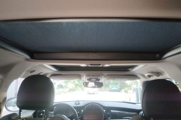 Used MINI 2023 Updated 1.5T COOPER Artist Five-Door Edition Headliner