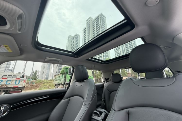 Used MINI 2023 1.5T COOPER Artist Headliner