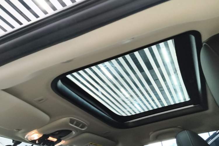 Used MINI 2023 1.5T COOPER Artist Headliner