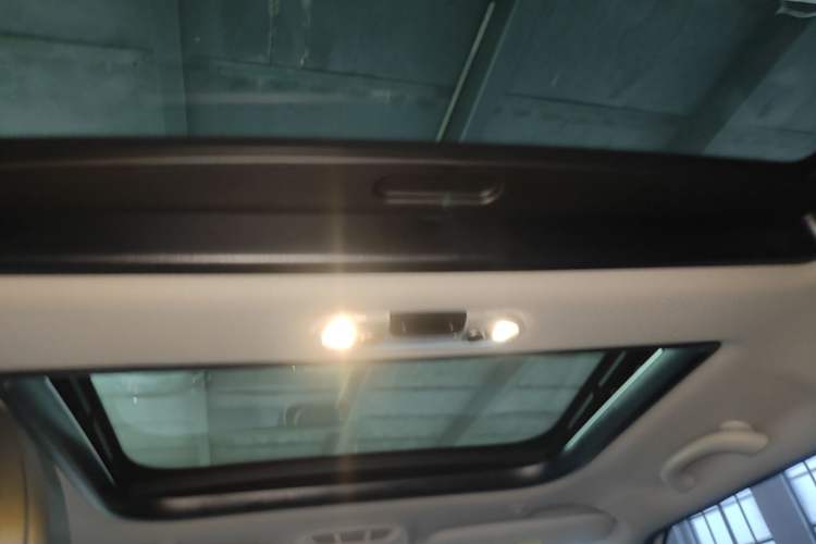 Used MINI 2023 Updated 1.5T COOPER Artist Five-Door Edition Headliner