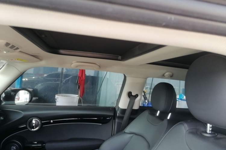 Used MINI 2023 1.5T COOPER Artist Headliner